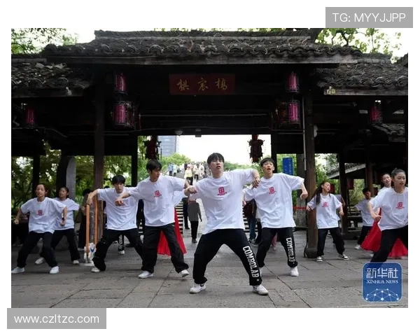 杭州街舞队在攀岩联赛中的精彩表现与成长之路全景回顾