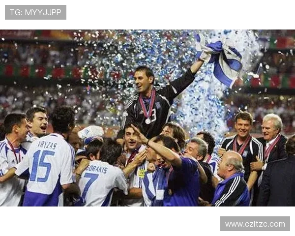 凯恩的传奇之路：从足球天才到全球偶像的成长历程解析